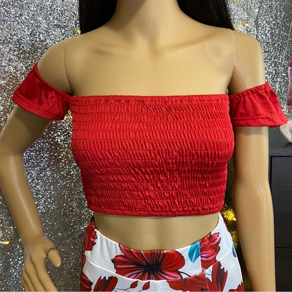 Boho 2-Piece Outfit - Off Shoulder Smocked Top & Floral High Waist Skirt - Picture 4 of 9
